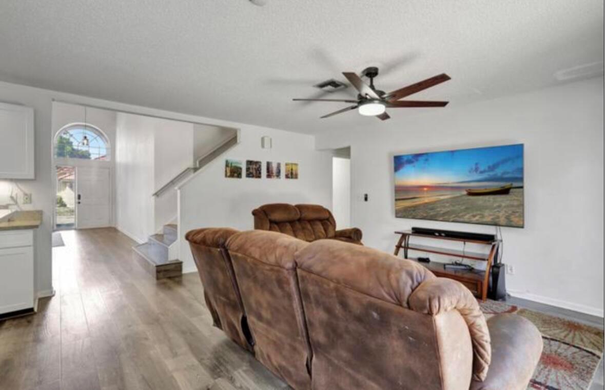 2600 NW 68th Terrace