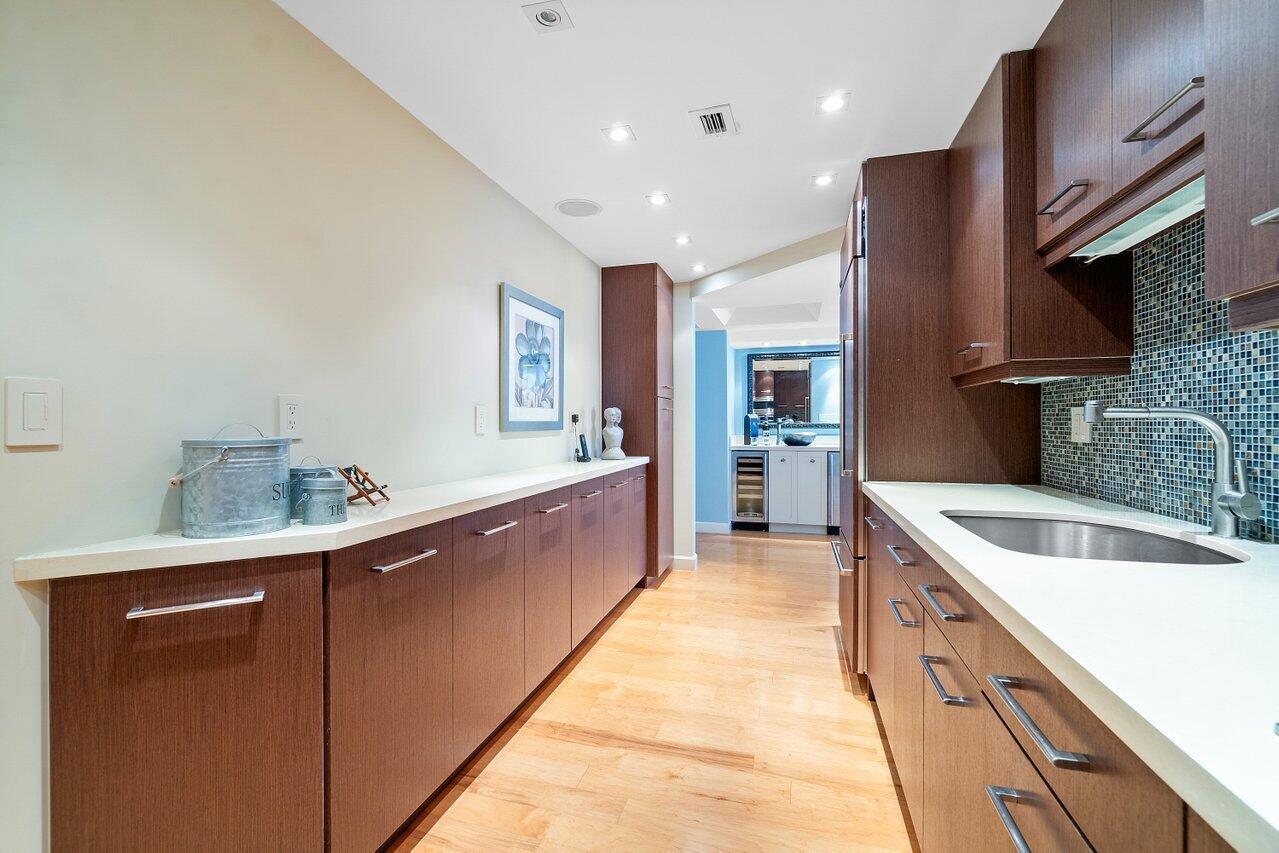 1151 N Fort Lauderdale Beach Boulevard Unit: 10d