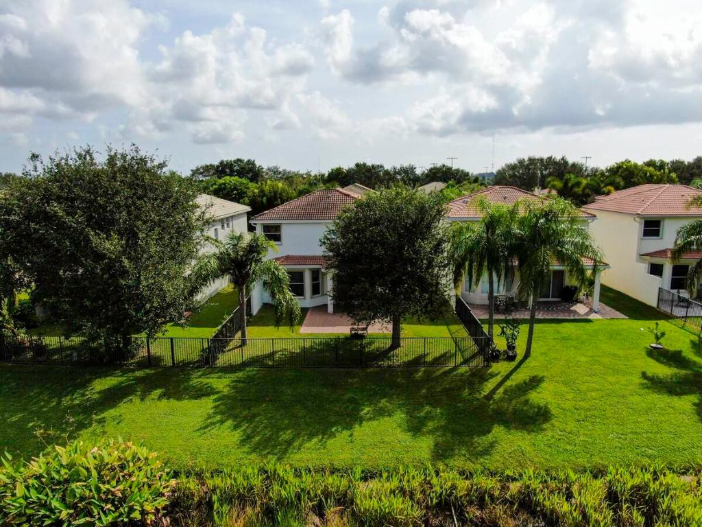 10371 Gentlewood Forest Drive, Boynton Beach