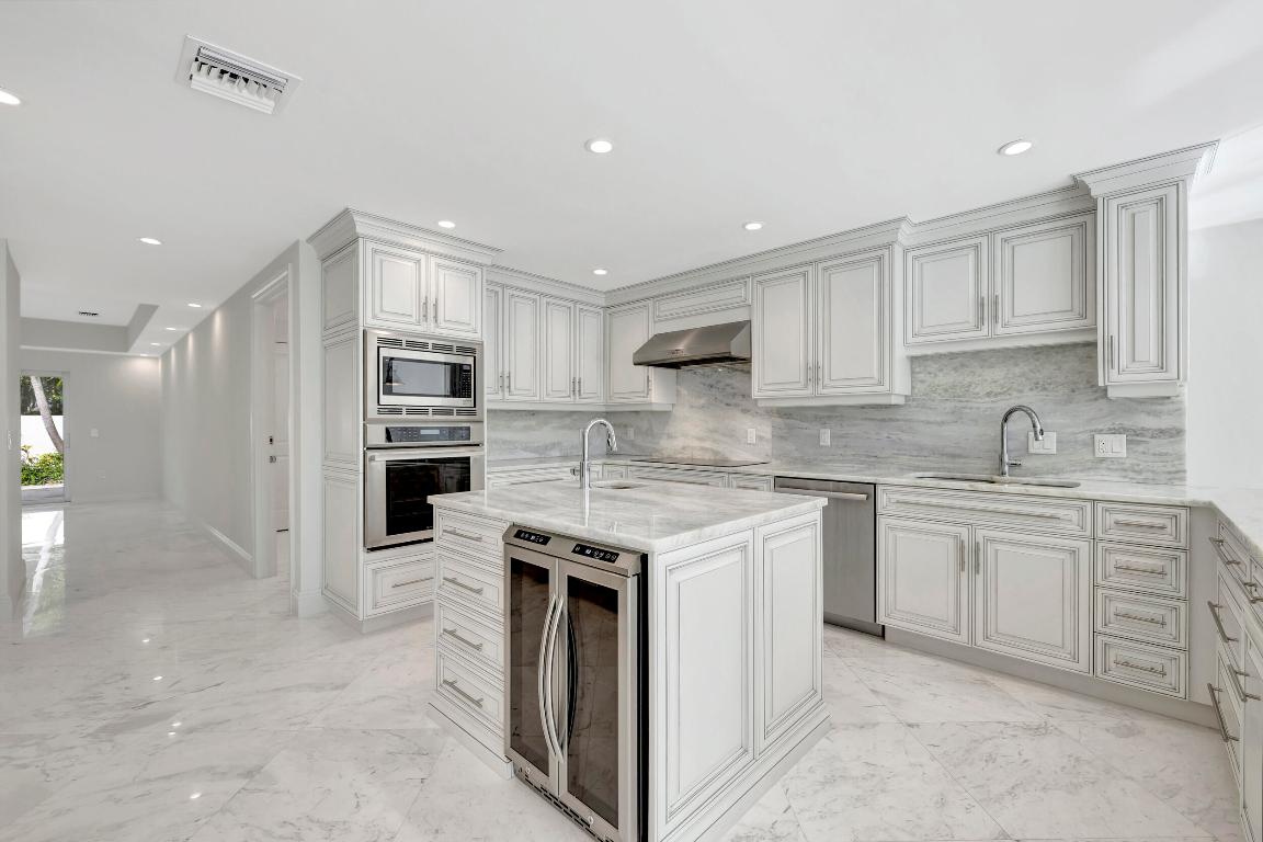 355 Oakview Drive, Delray Beach