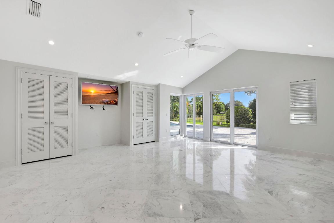 355 Oakview Drive, Delray Beach