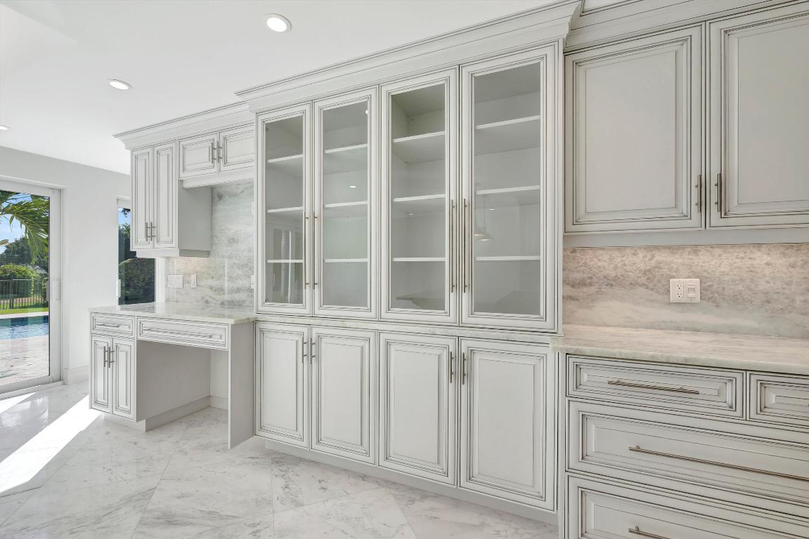 355 Oakview Drive, Delray Beach