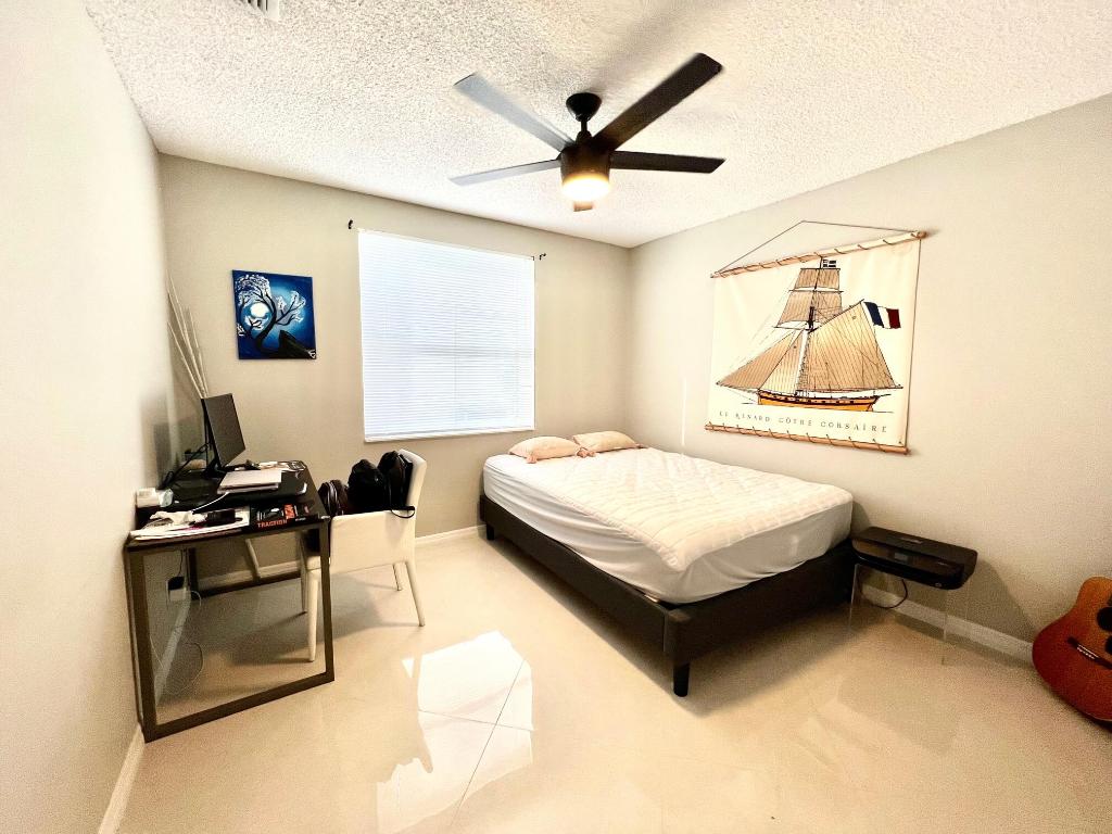 19621 Dinner Key Drive, Boca Raton