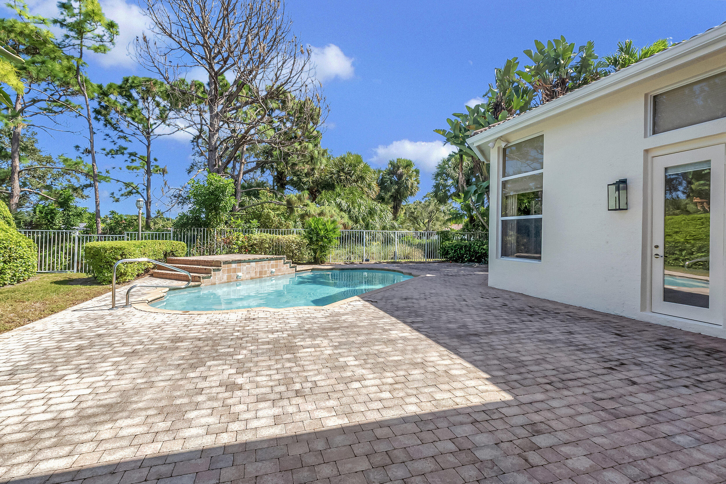 7910 Villa D Este Way