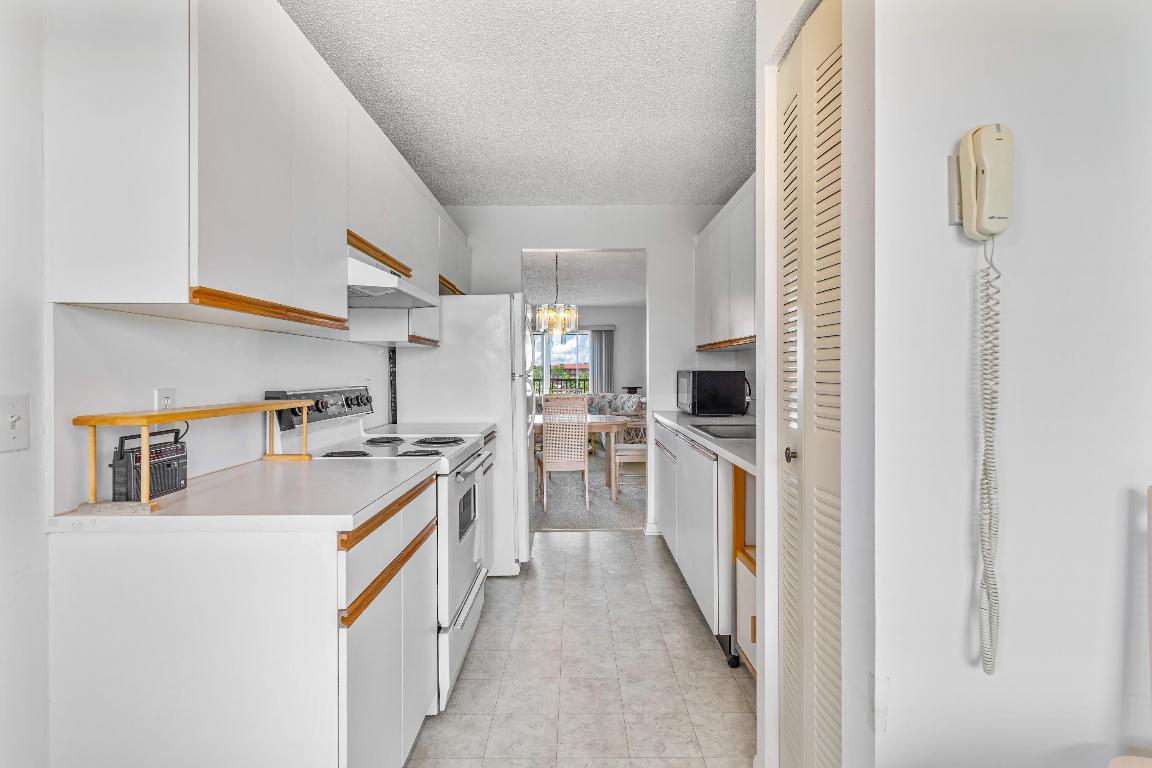 13101 SW 11th Court 409b, Pembroke Pines Unit: 409b