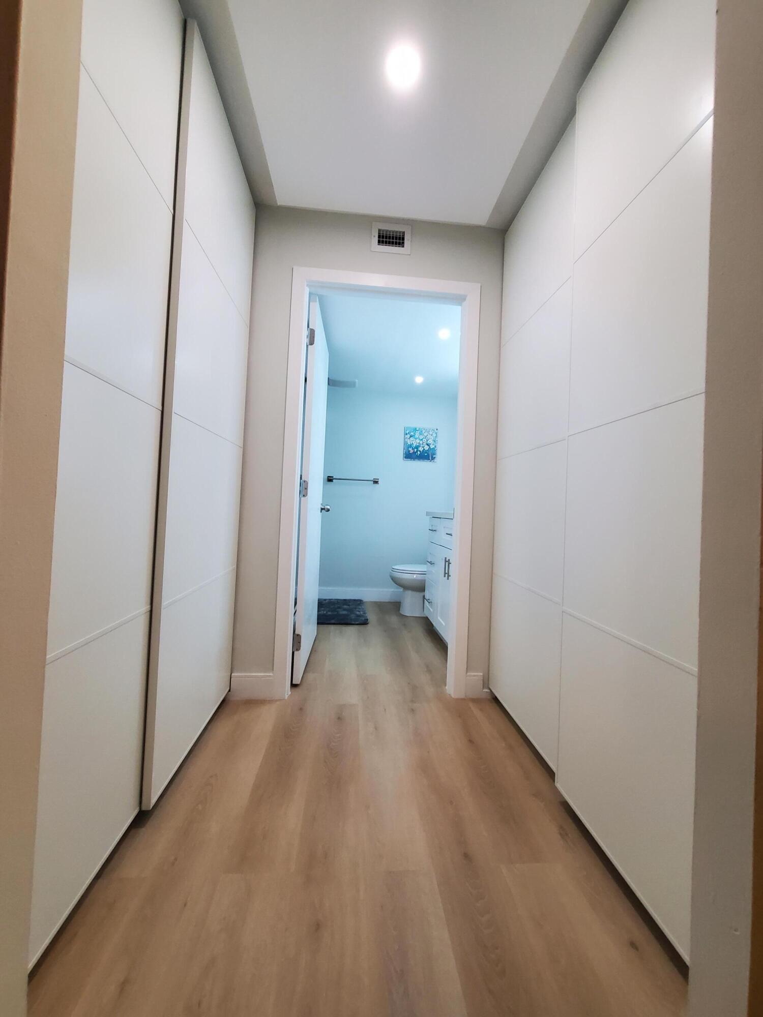 15 Royal Palm Way 5030, Boca Raton Unit: 5030