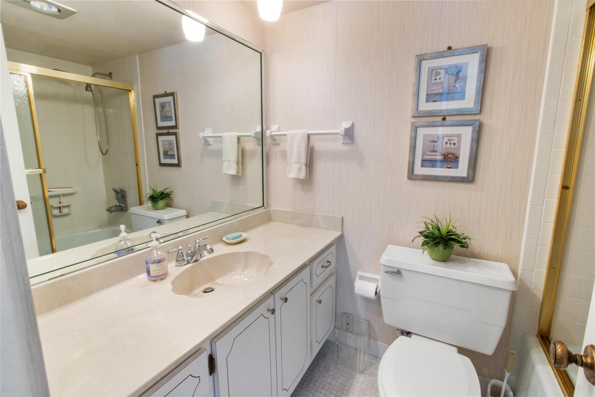 3300 S Ocean Boulevard Unit: 318c