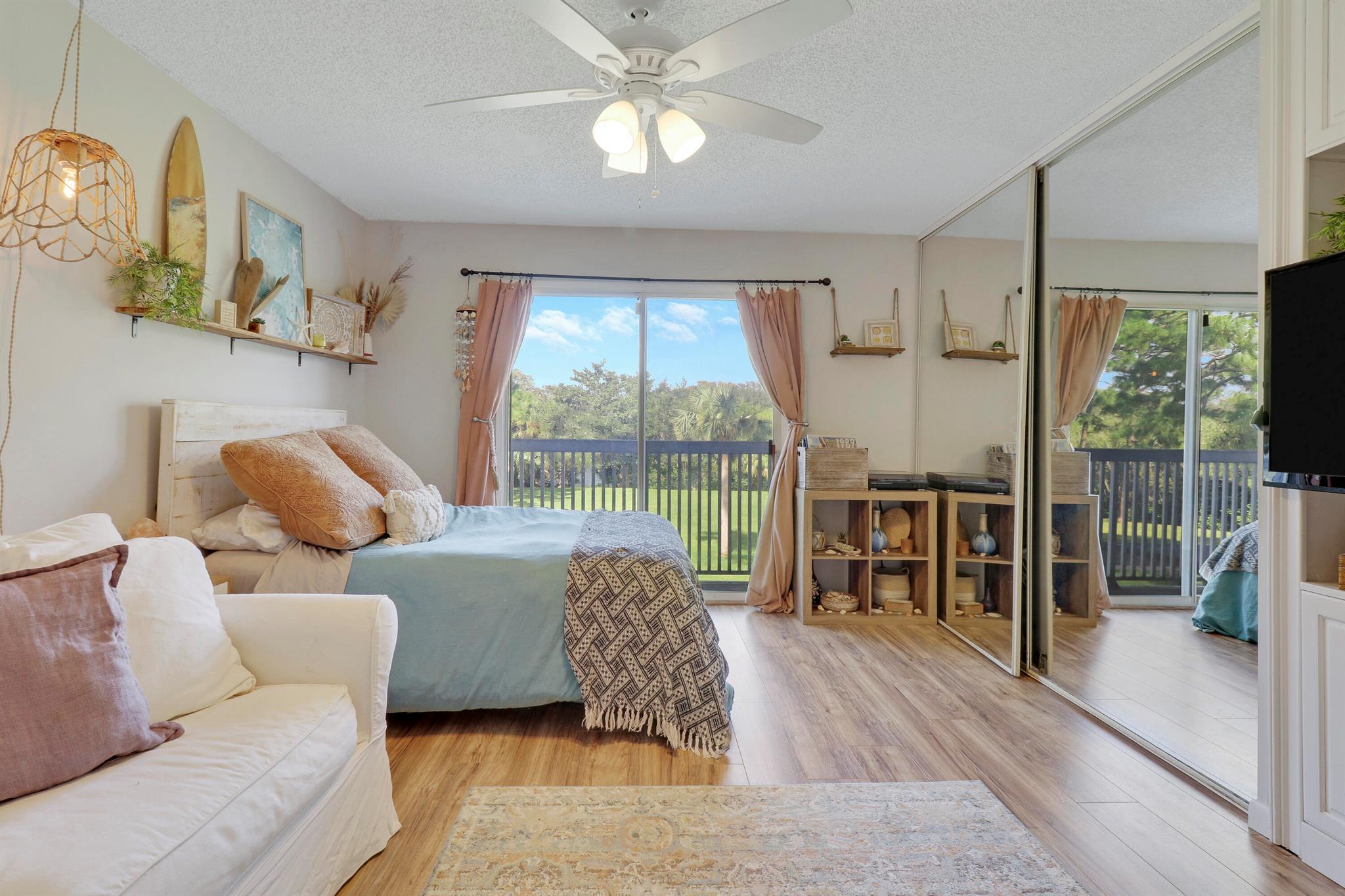 6151 Riverwalk Lane Unit: 6