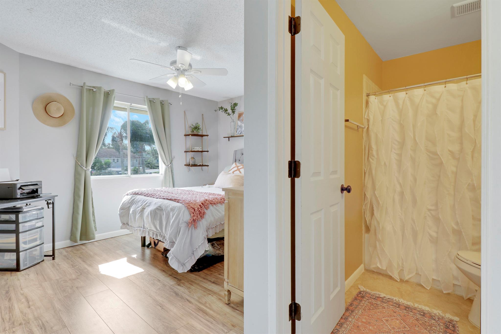 6151 Riverwalk Lane Unit: 6