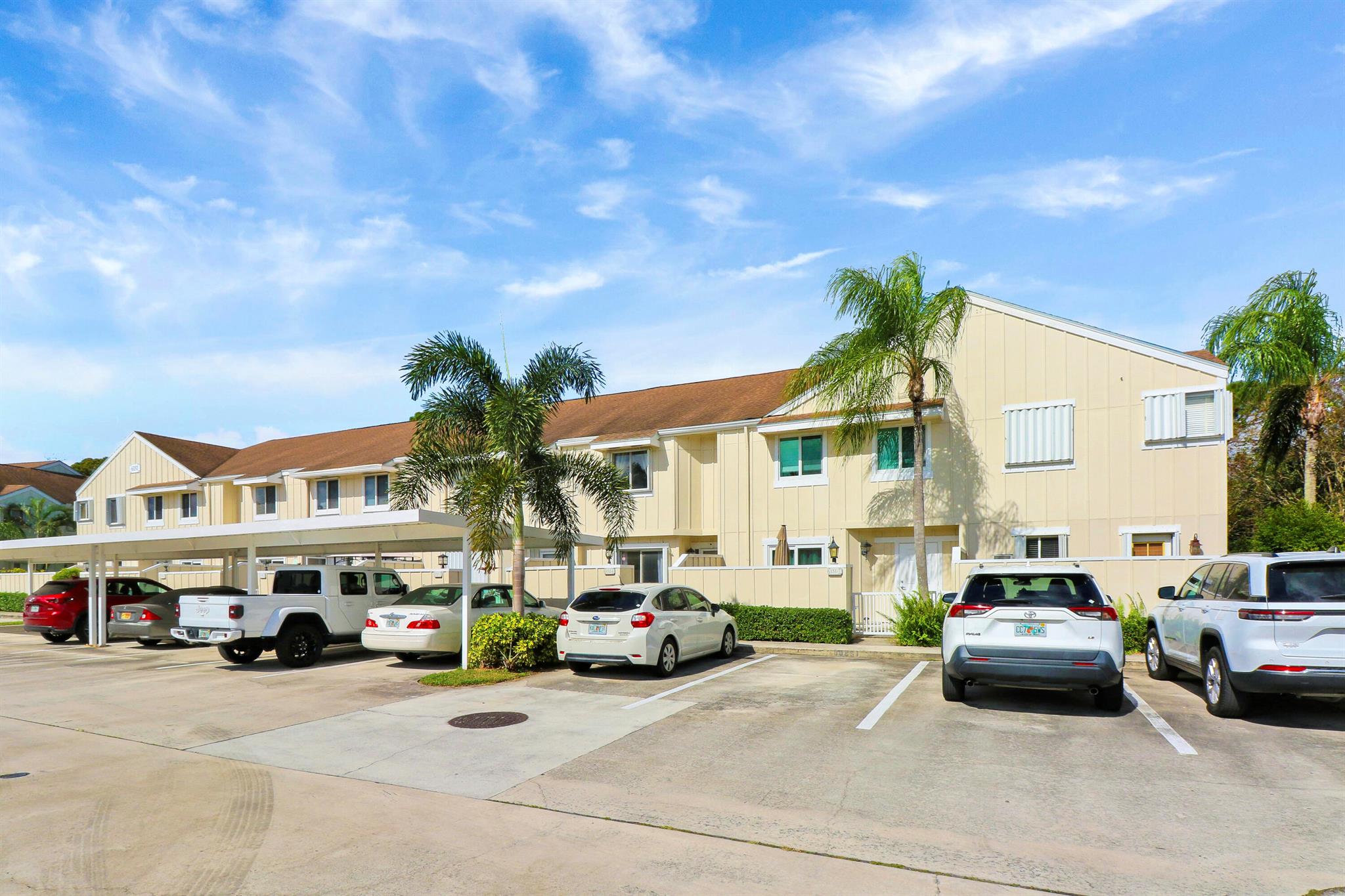 6151 Riverwalk Lane Unit: 6
