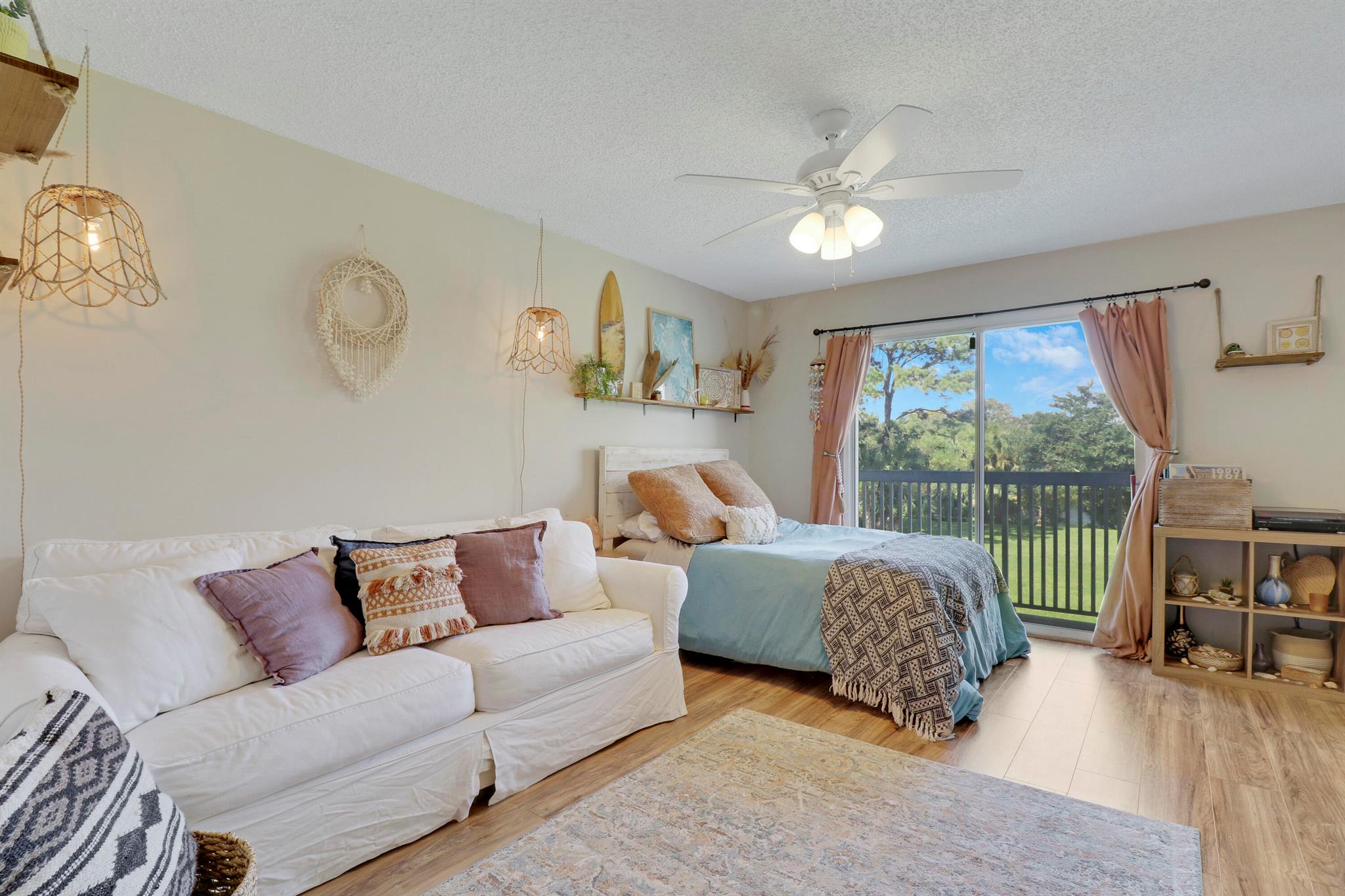 6151 Riverwalk Lane Unit: 6