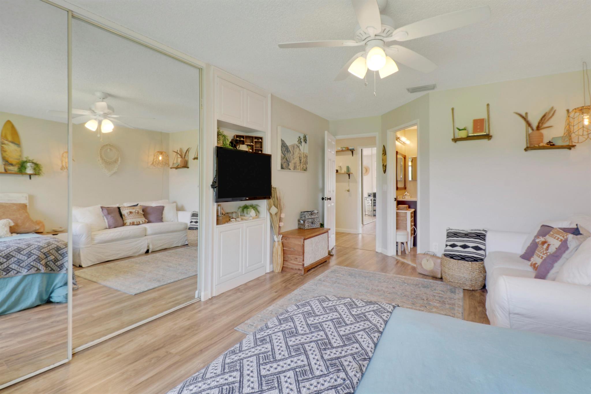 6151 Riverwalk Lane Unit: 6