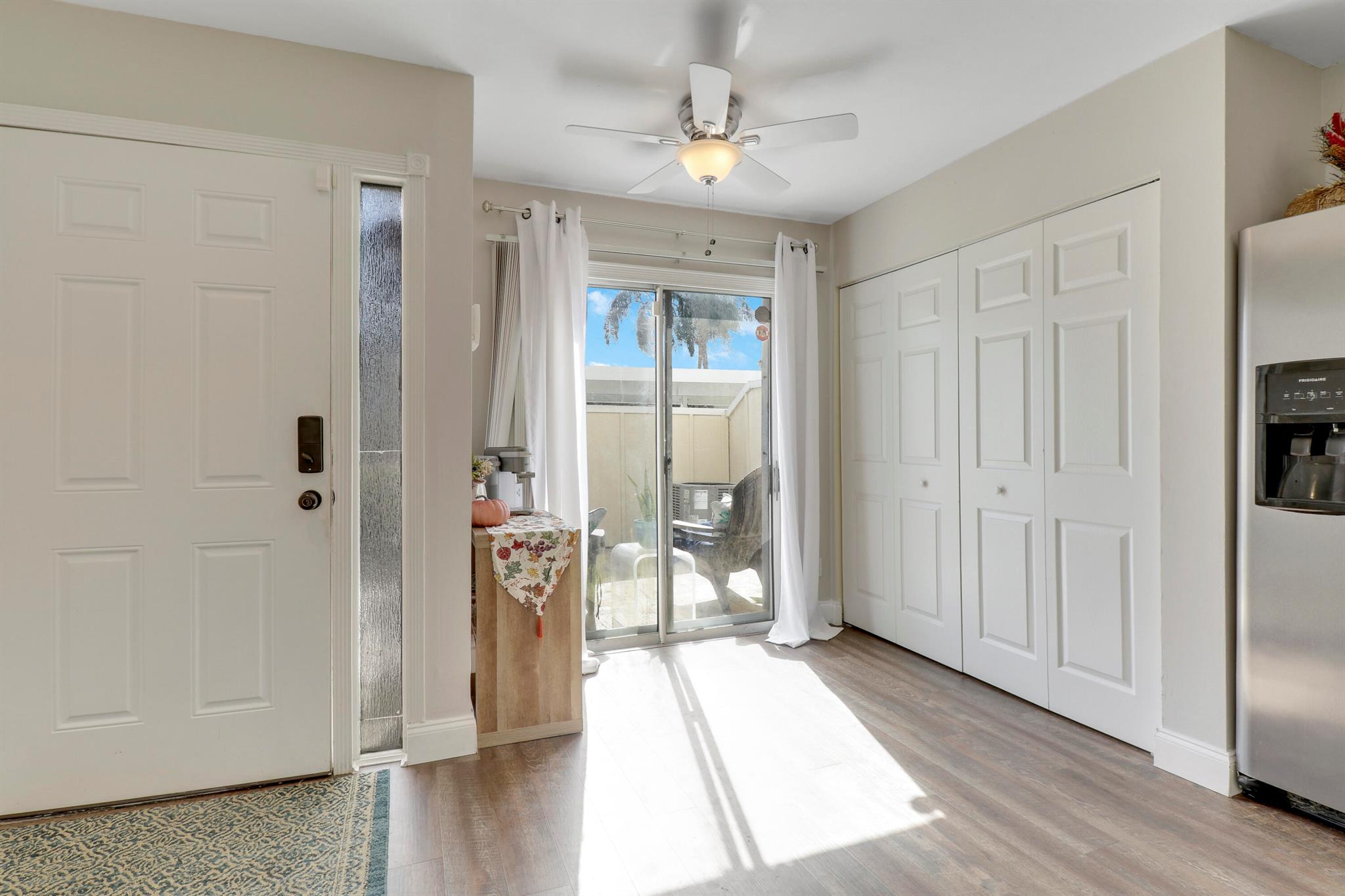 6151 Riverwalk Lane Unit: 6