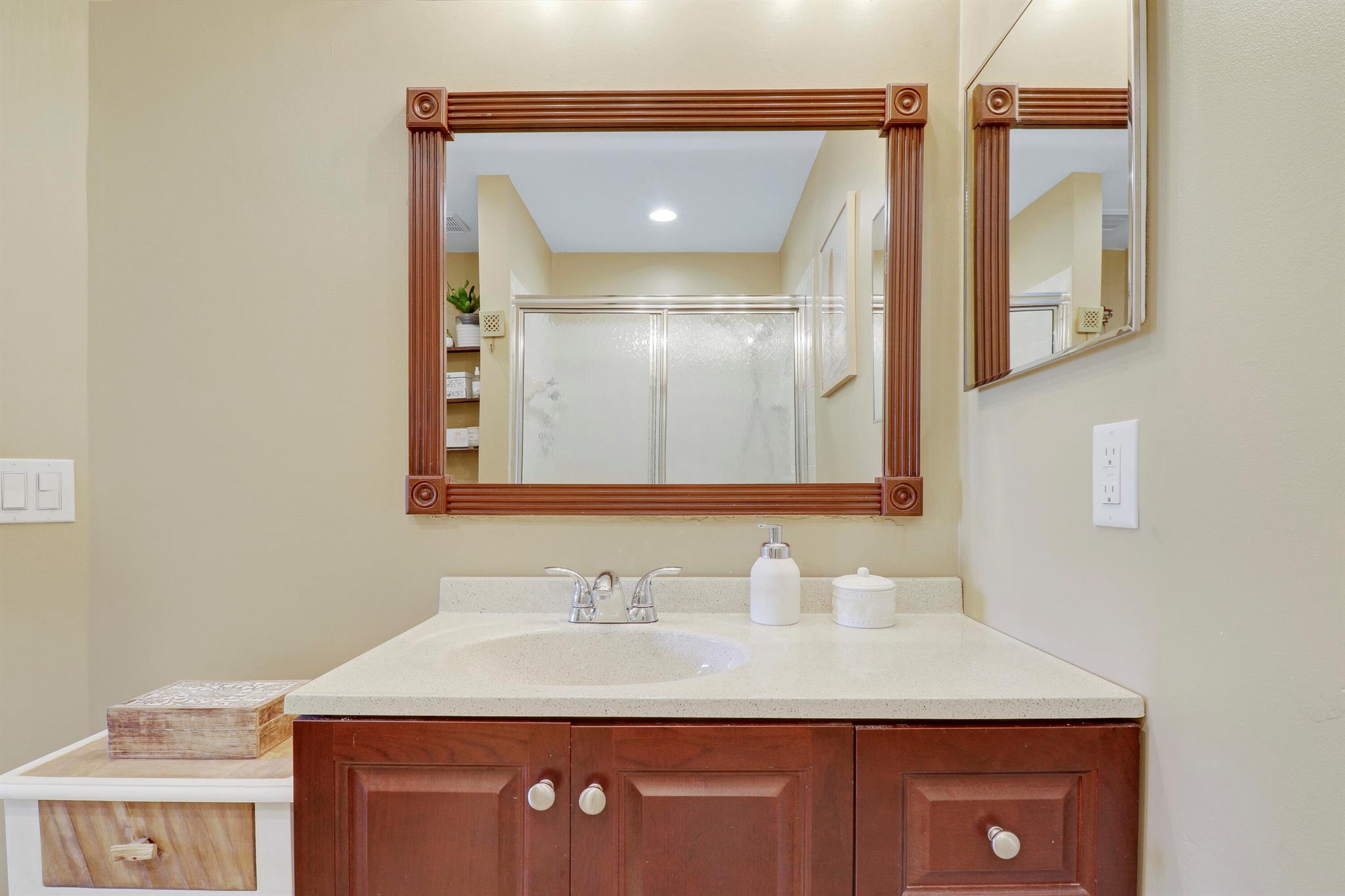 6151 Riverwalk Lane Unit: 6