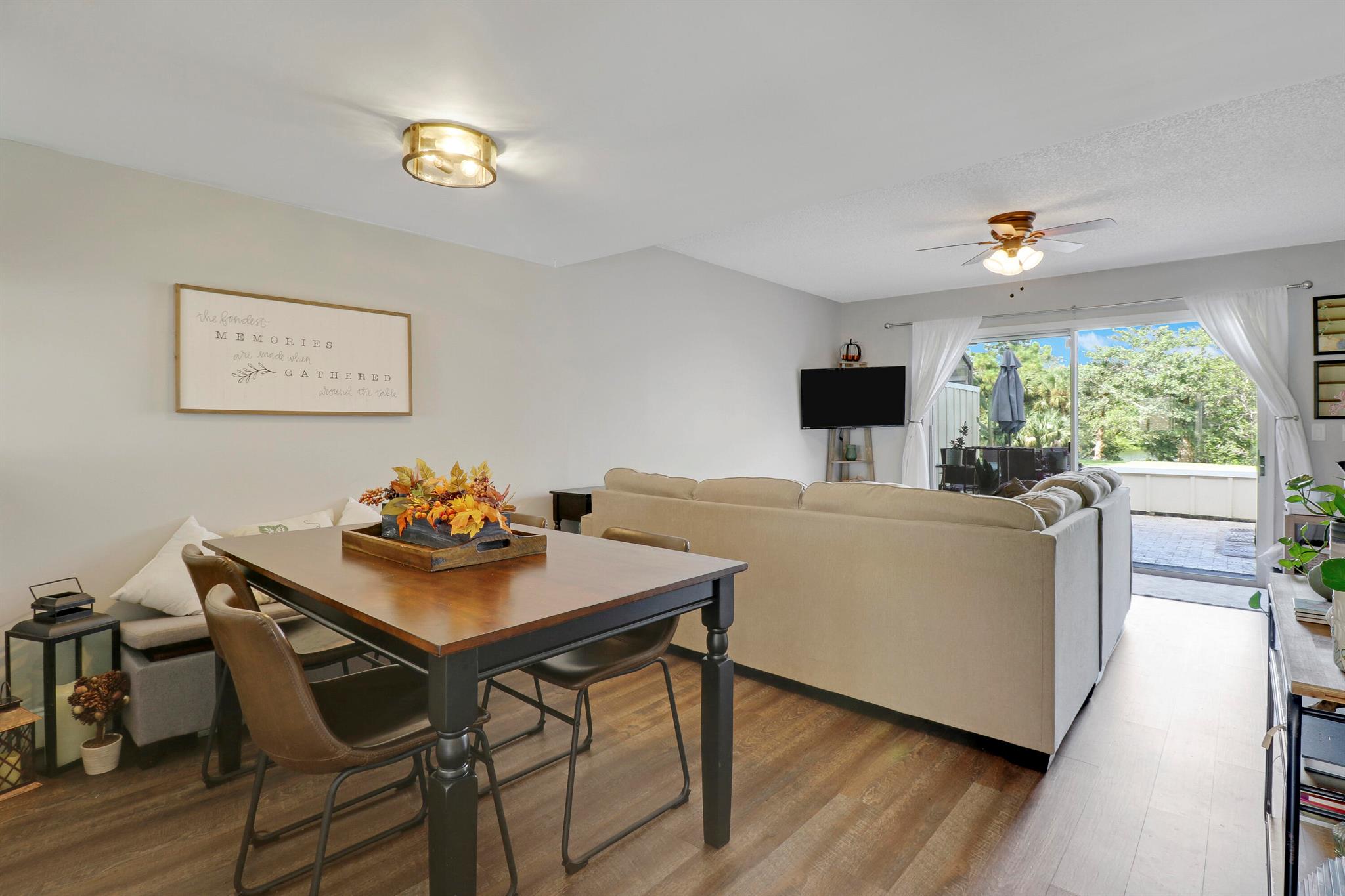 6151 Riverwalk Lane Unit: 6