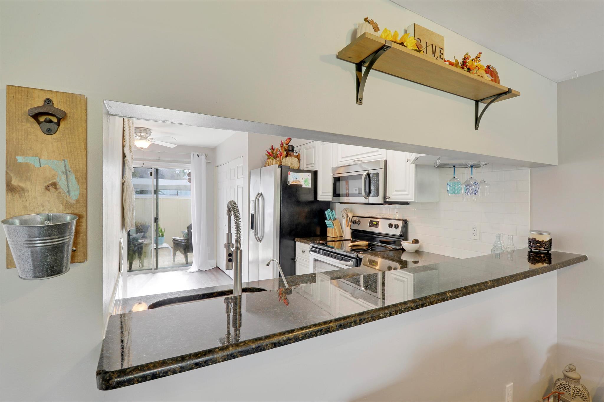 6151 Riverwalk Lane Unit: 6
