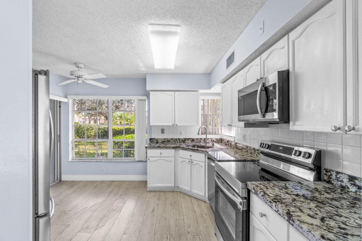 17286 Boca Club Boulevard 2108, Boca Raton Unit: 2108