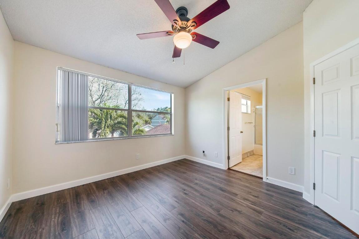 1132 W Lakes Drive, Deerfield Beach