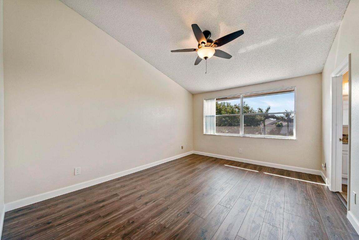 1132 W Lakes Drive, Deerfield Beach