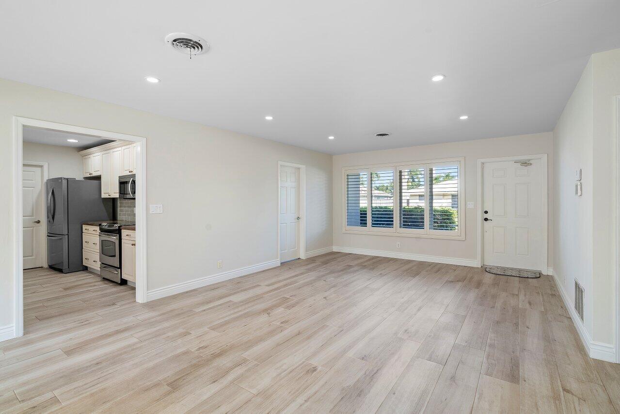 909 SW 9th Avenue
