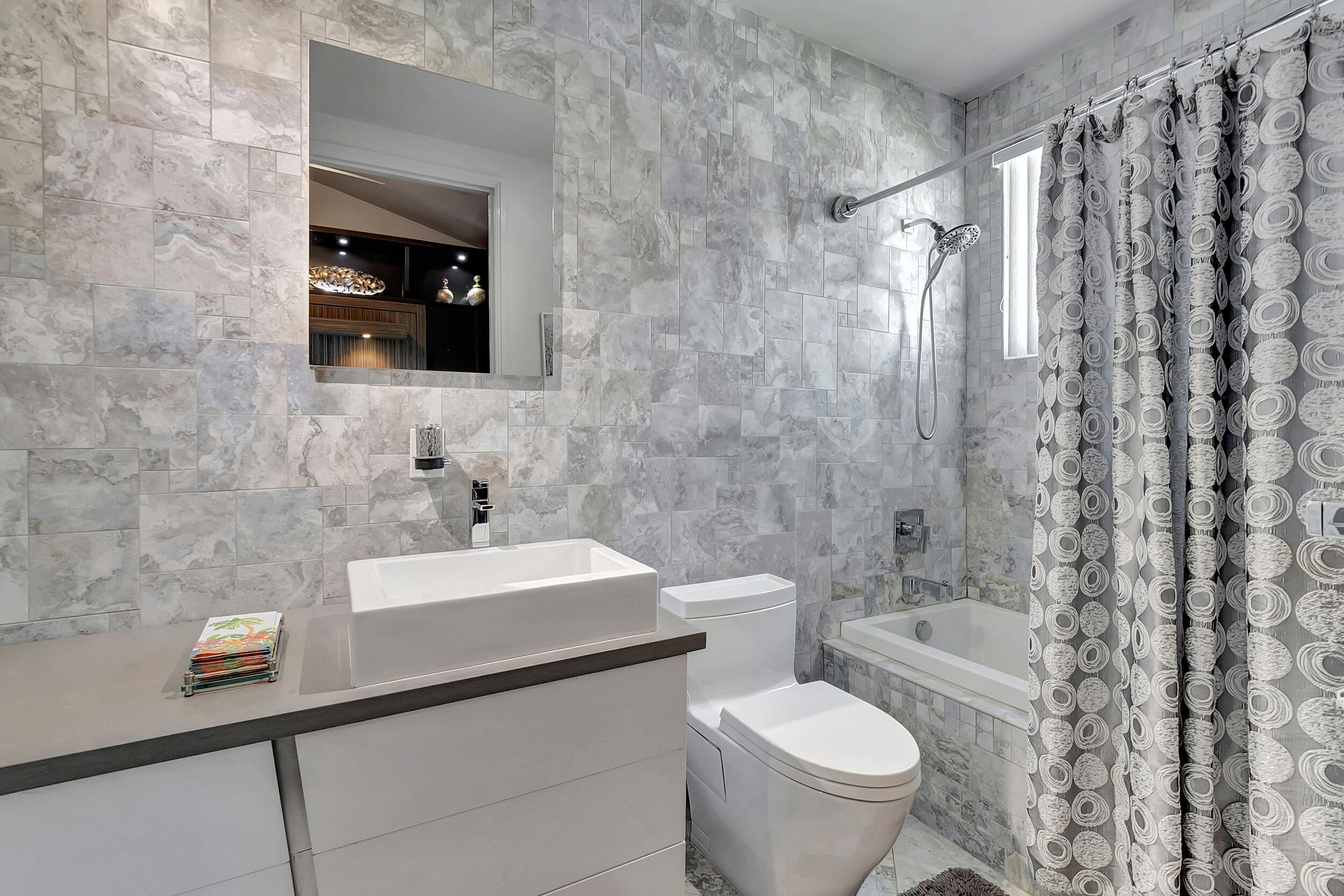 2461 NW 59th Street Unit: 703