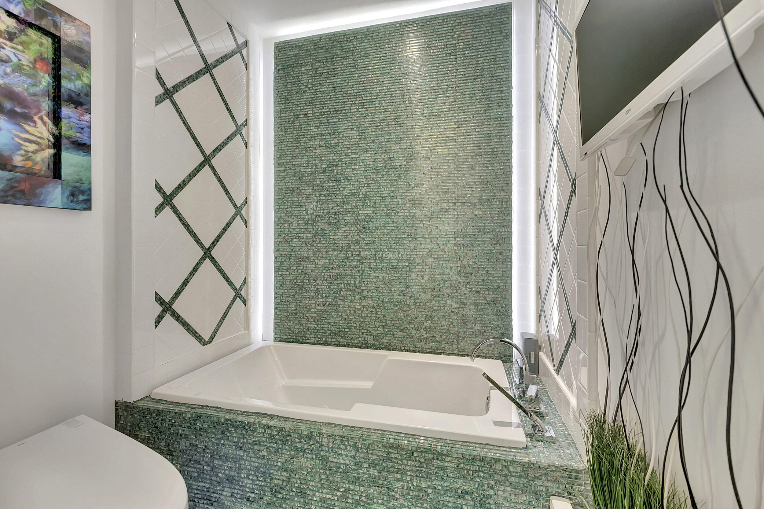 2461 NW 59th Street Unit: 703