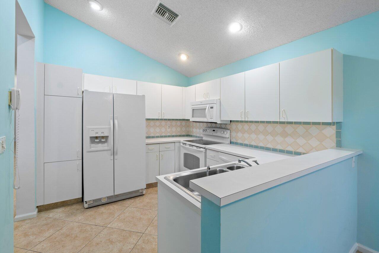 6266 Greenspointe Drive