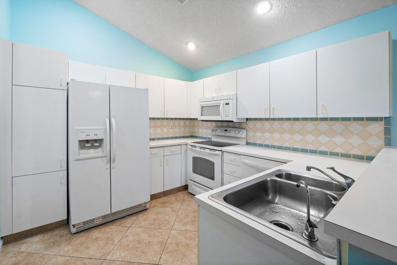 6266 Greenspointe Drive