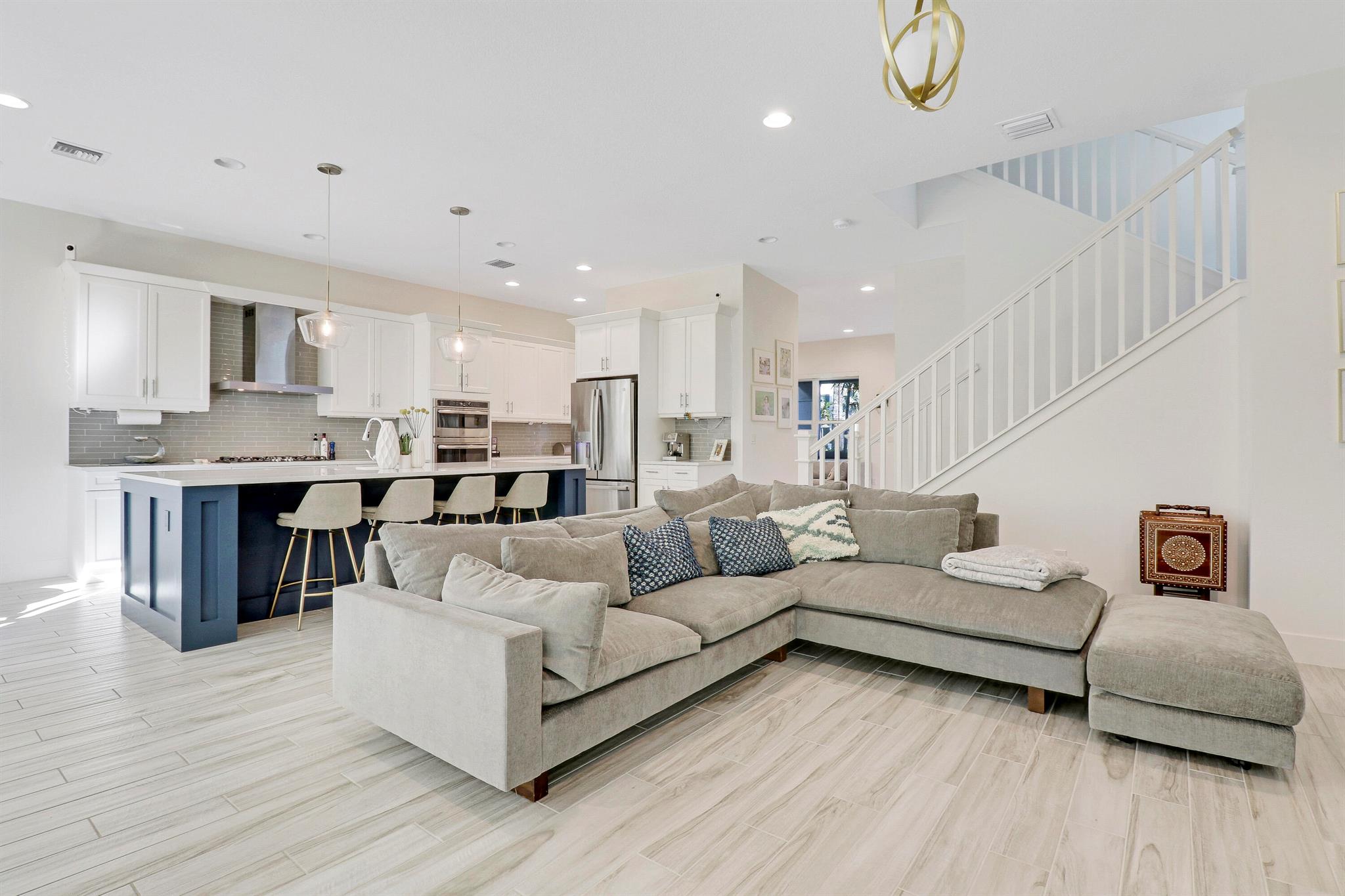 13233 Alton Road