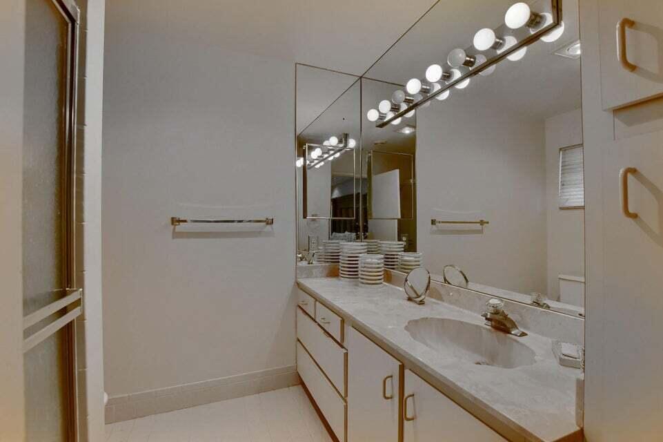 10026 Andrea Lane Unit: B