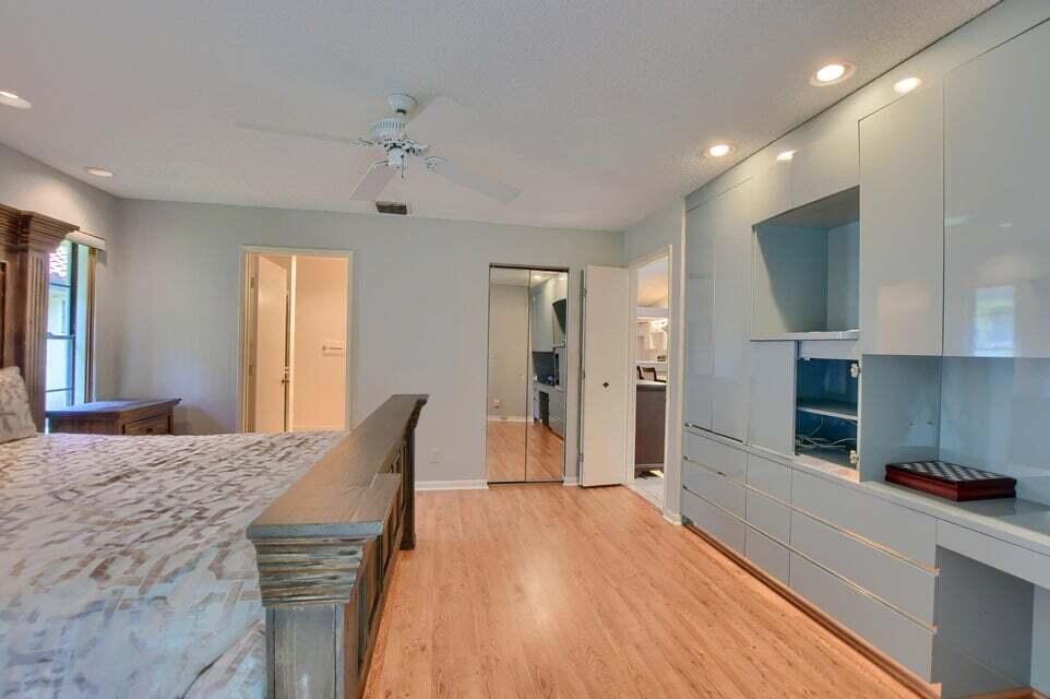 10026 Andrea Lane Unit: B