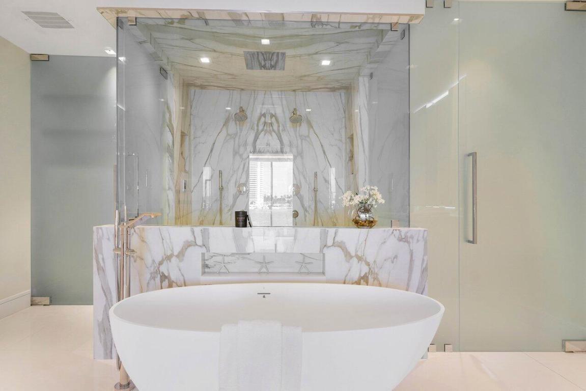 725 S Ocean Boulevard 202, Boca Raton Unit: 202