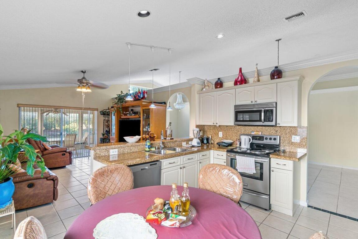3526 Chesapeake Circle, Boynton Beach