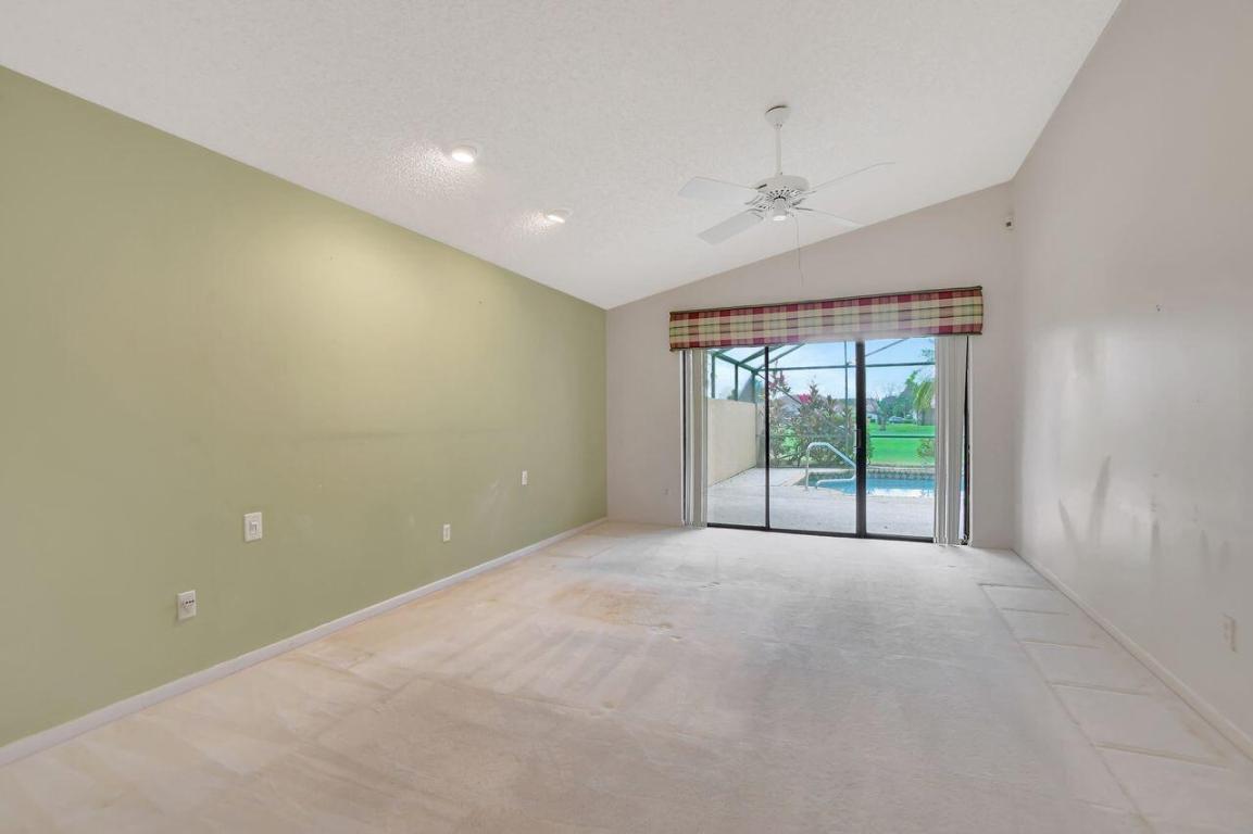 10772 White Aspen Lane, Boca Raton