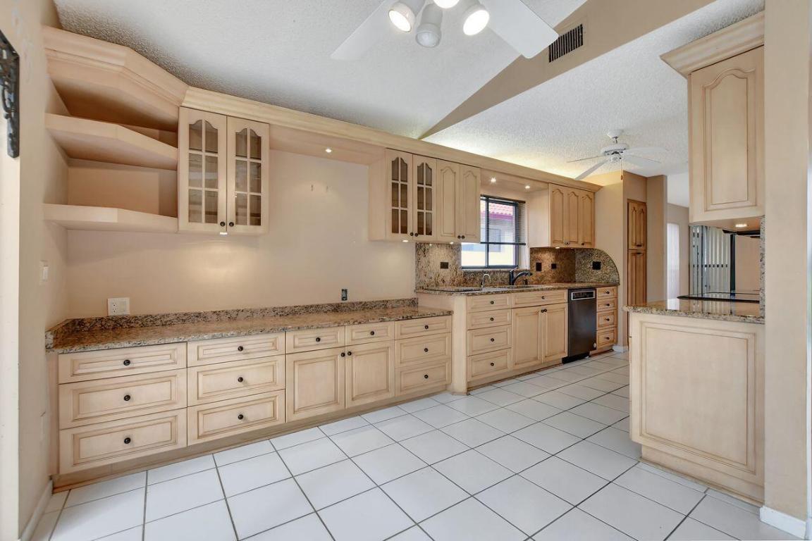 10772 White Aspen Lane, Boca Raton