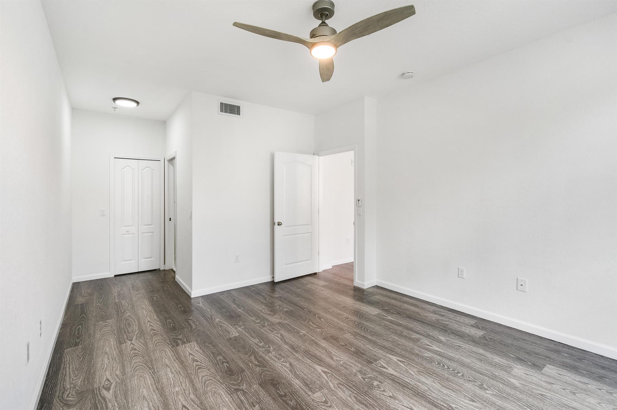 11026 Legacy Drive Unit: 301