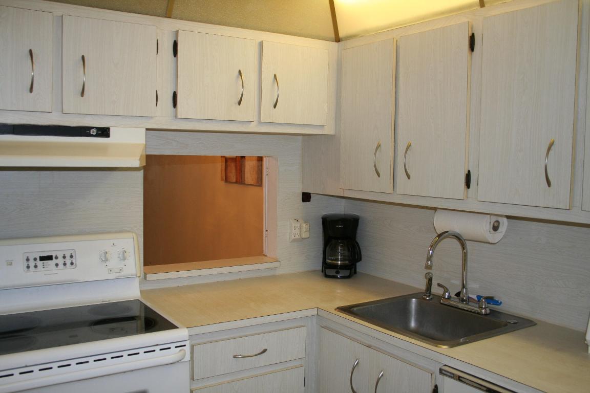 3110 Holiday Springs Boulevard 103, Margate Unit: 103