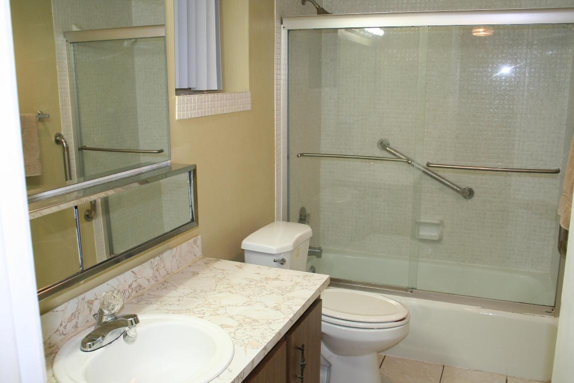 3110 Holiday Springs Boulevard 103, Margate Unit: 103