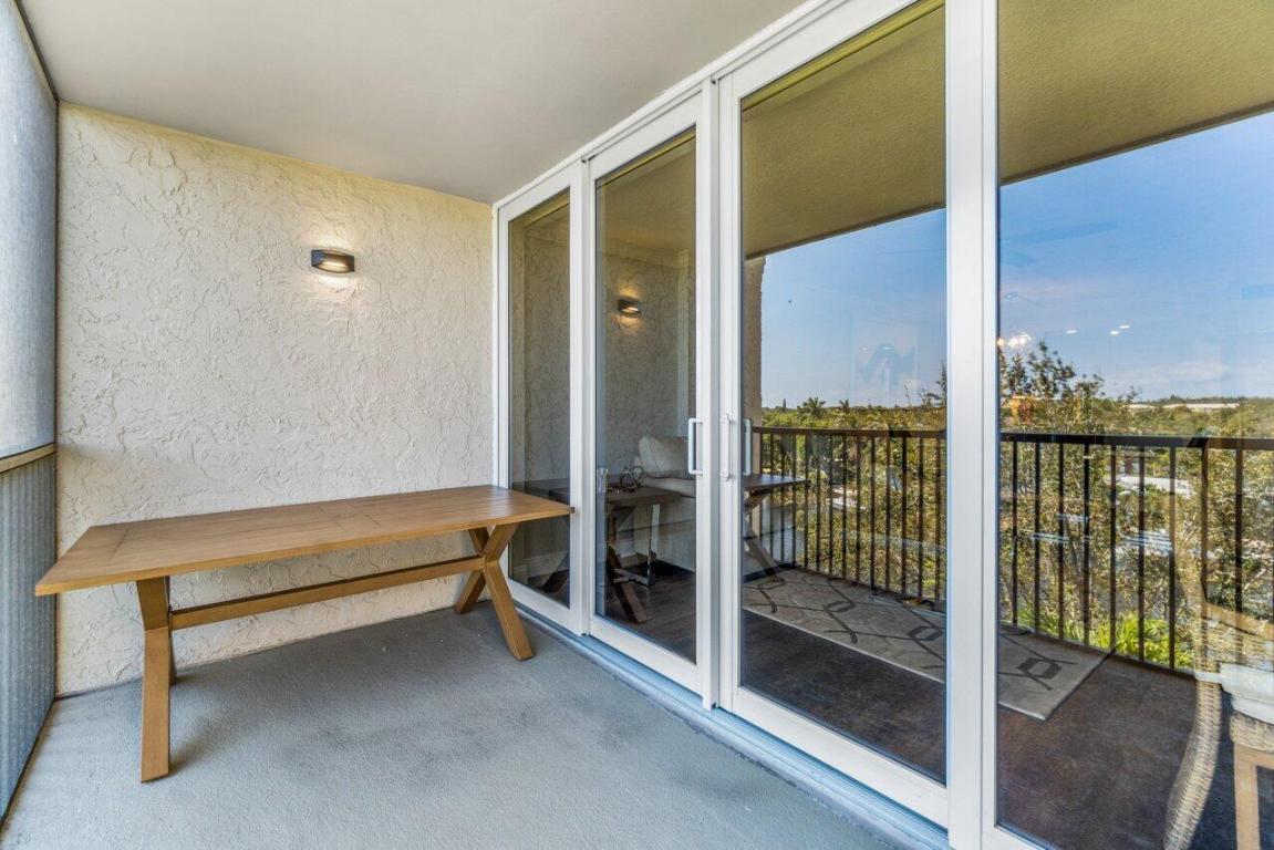 14 Royal Palm Way Unit 504, Boca Raton Unit: Unit 504