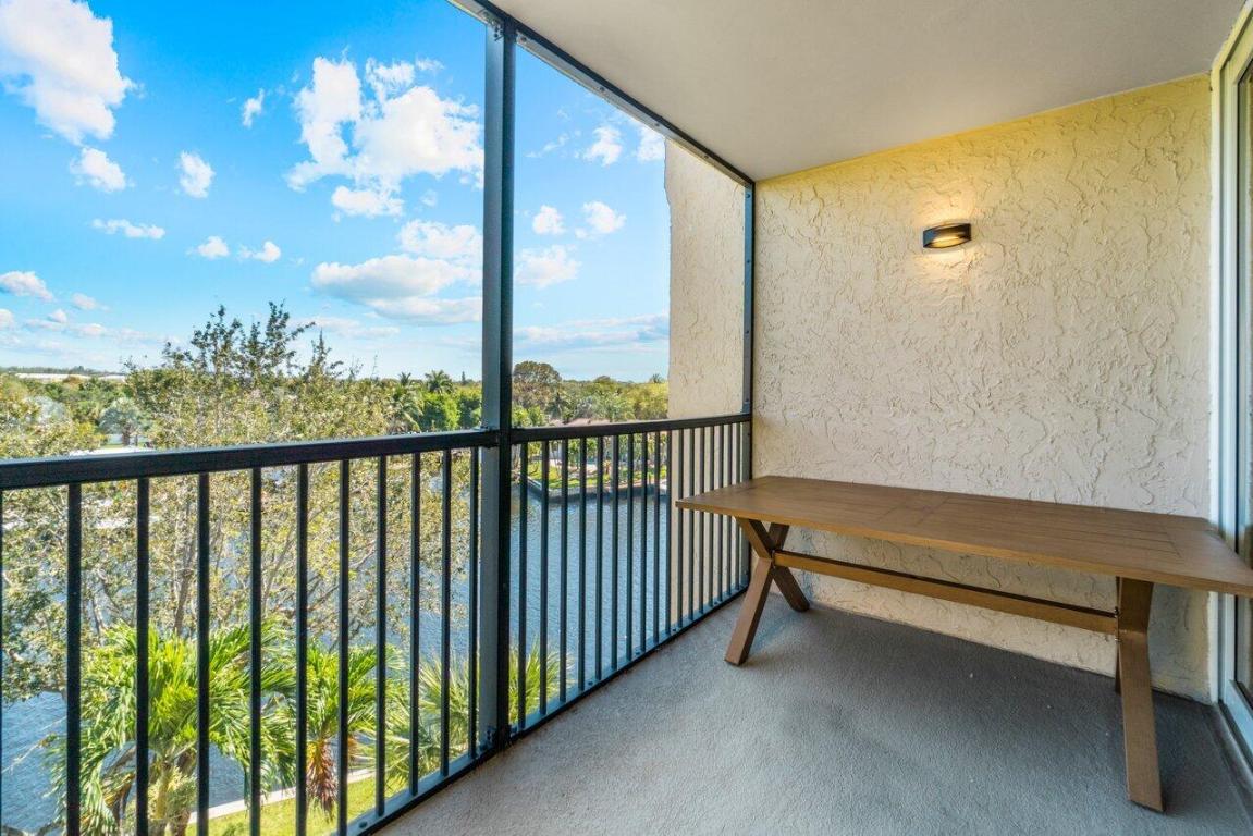 14 Royal Palm Way Unit 504, Boca Raton Unit: Unit 504