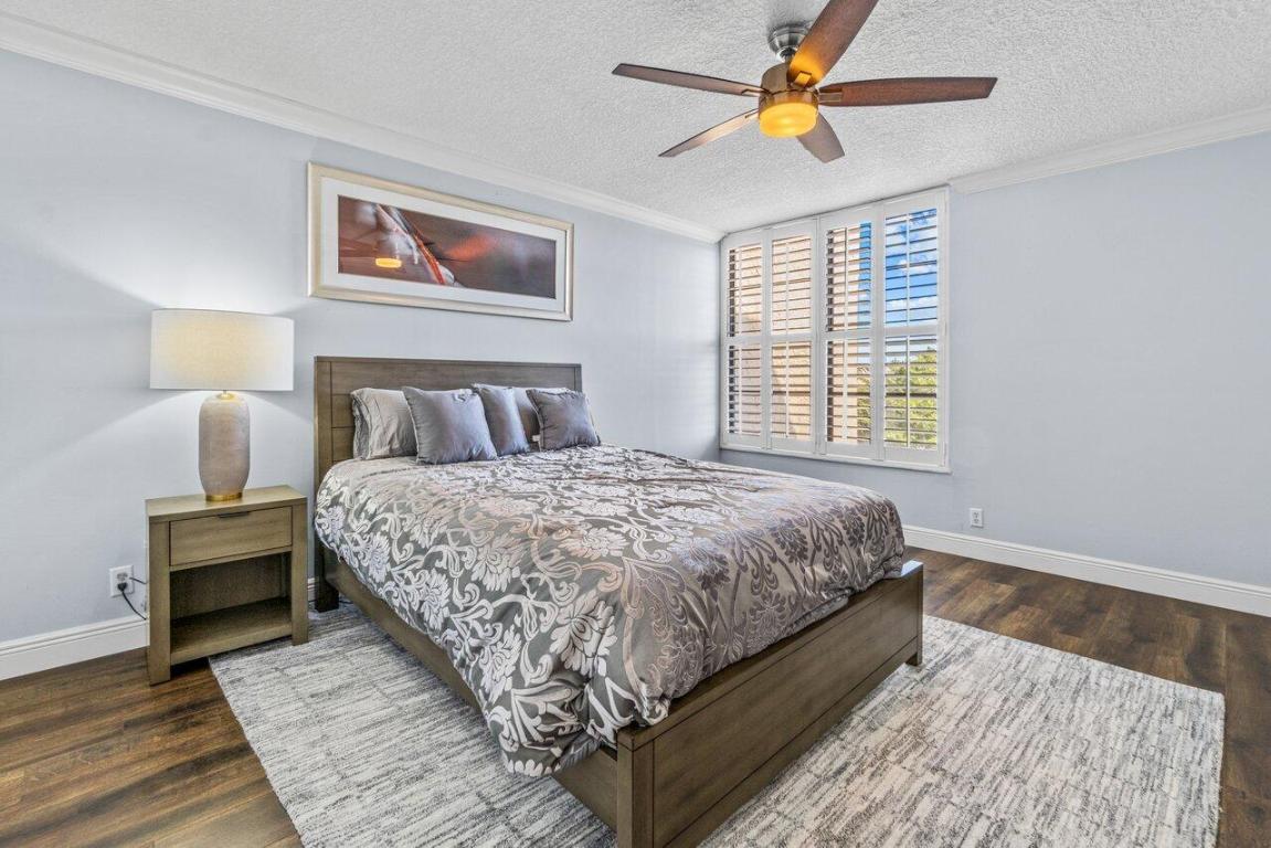 14 Royal Palm Way Unit 504, Boca Raton Unit: Unit 504