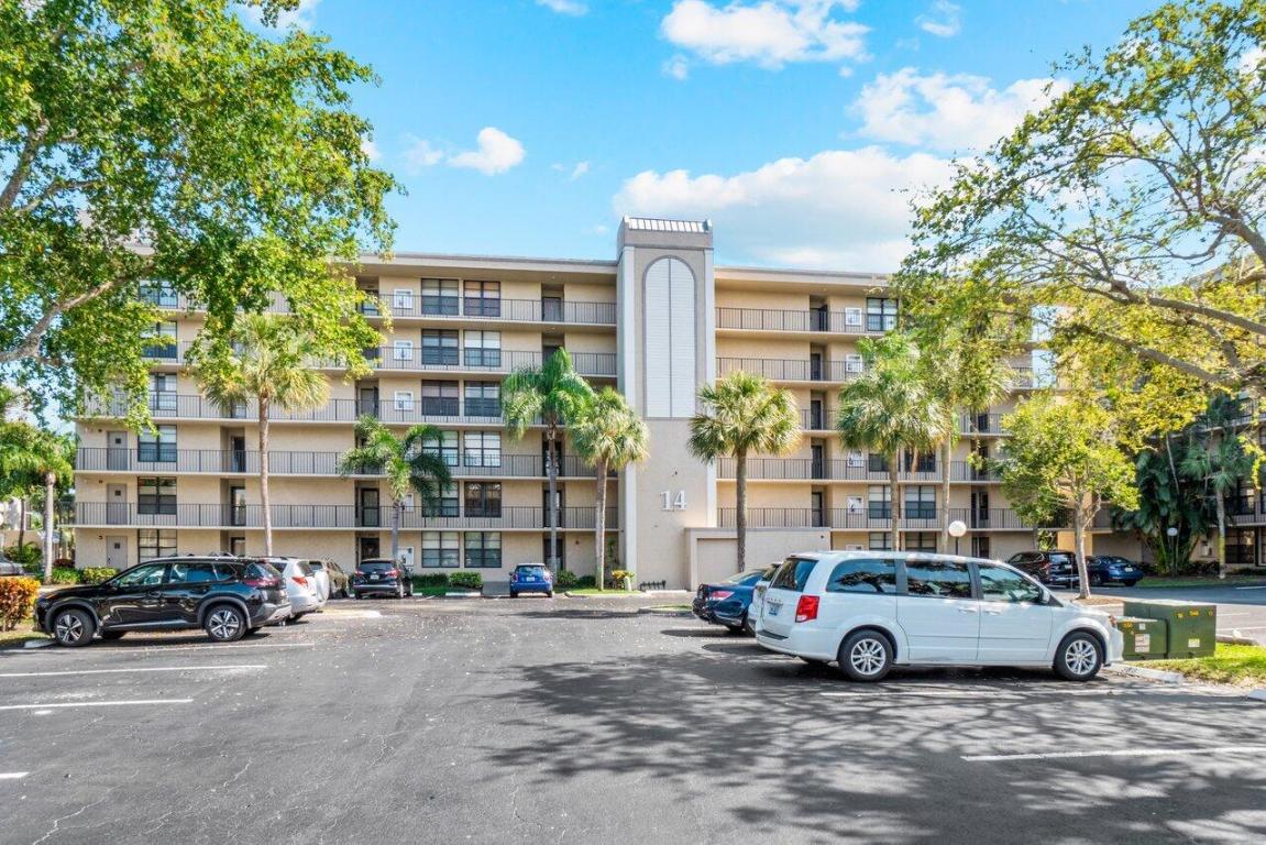 14 Royal Palm Way Unit 504, Boca Raton Unit: Unit 504