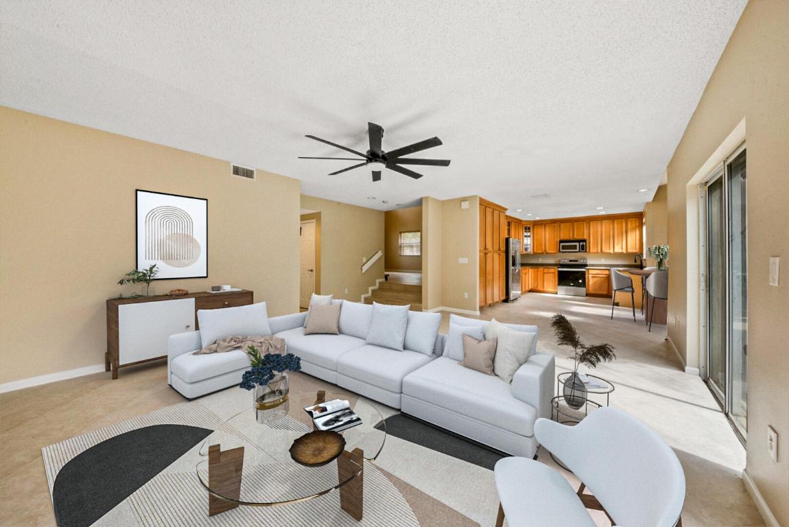 16060 La Costa Drive, Weston