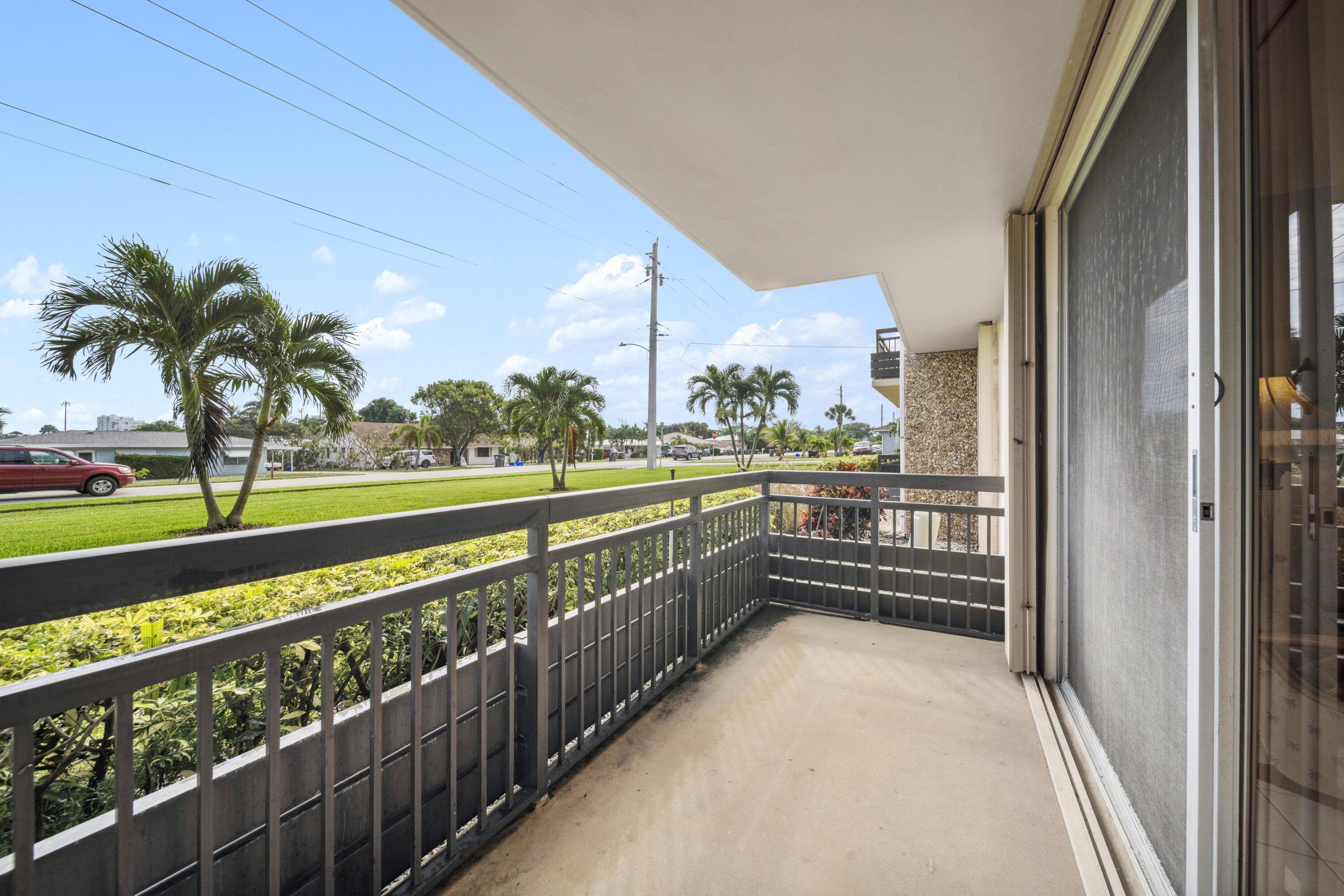 555 NW 4th Avenue Unit: 1240
