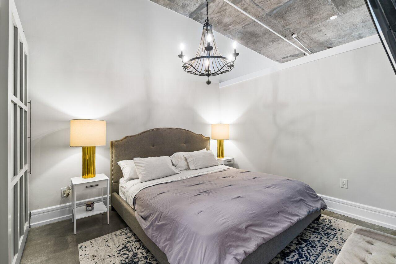 180 NE 4th Avenue Unit: 403