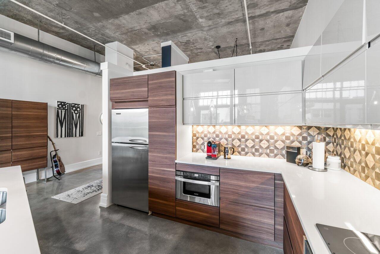 180 NE 4th Avenue Unit: 403