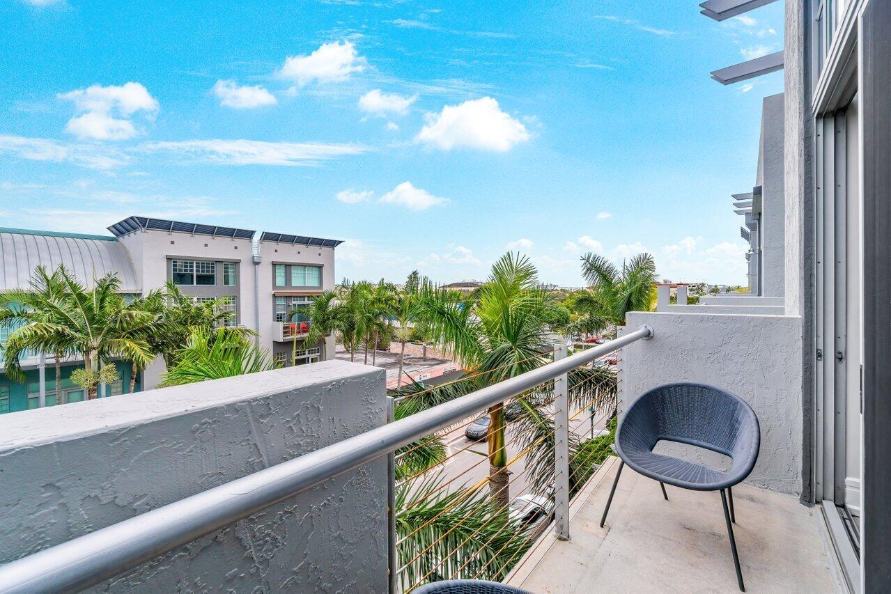 180 NE 4th Avenue Unit: 403