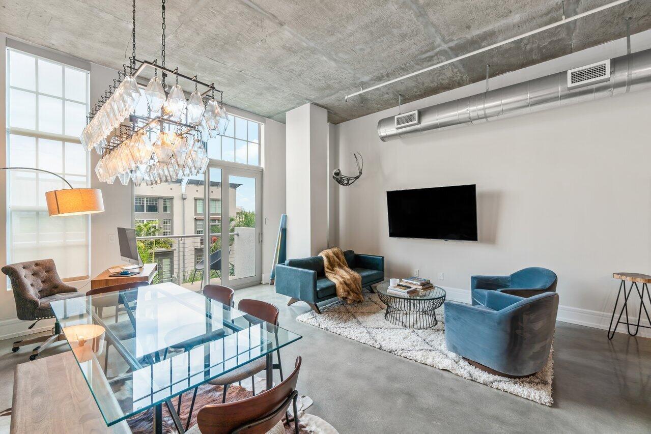 180 NE 4th Avenue Unit: 403