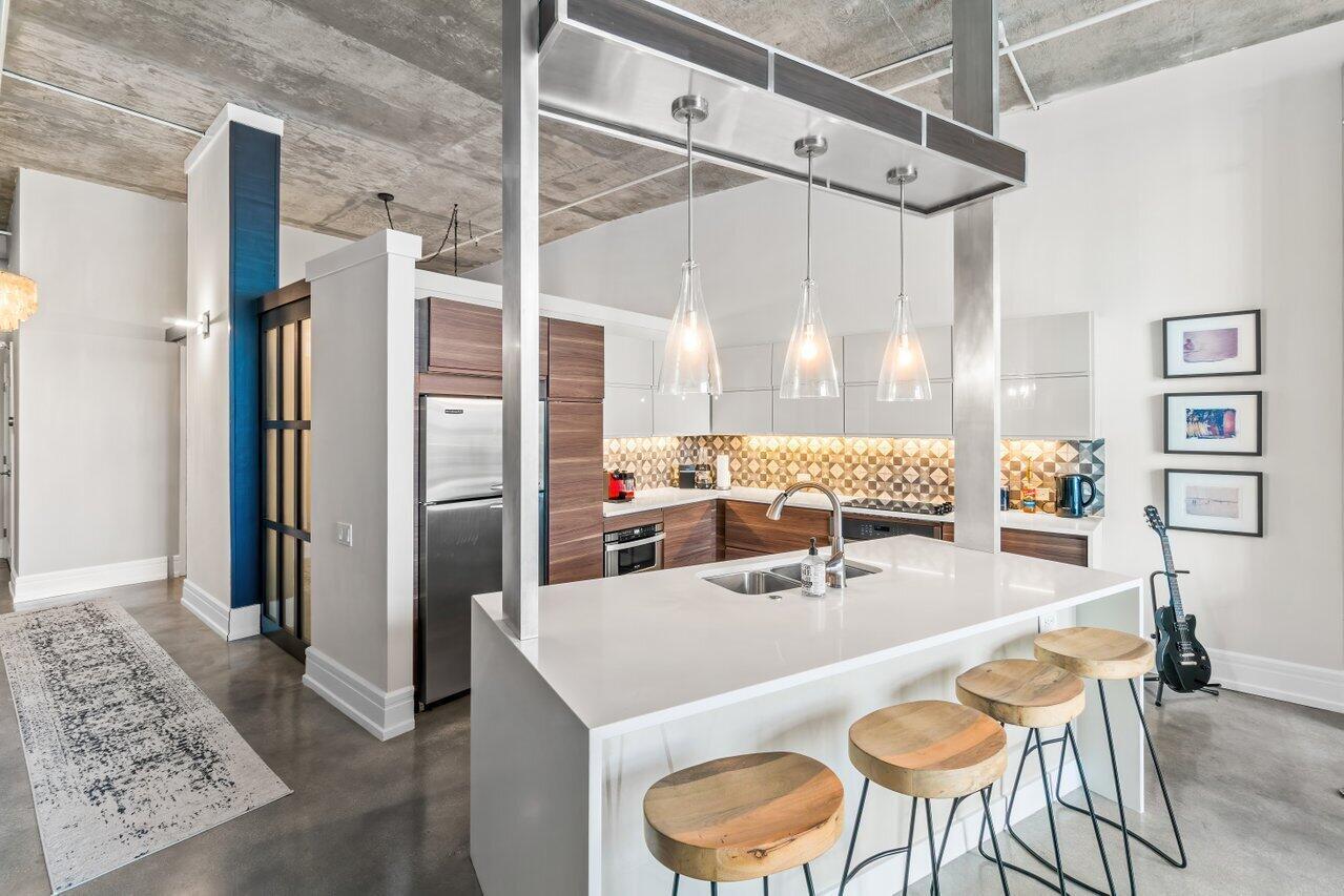 180 NE 4th Avenue Unit: 403