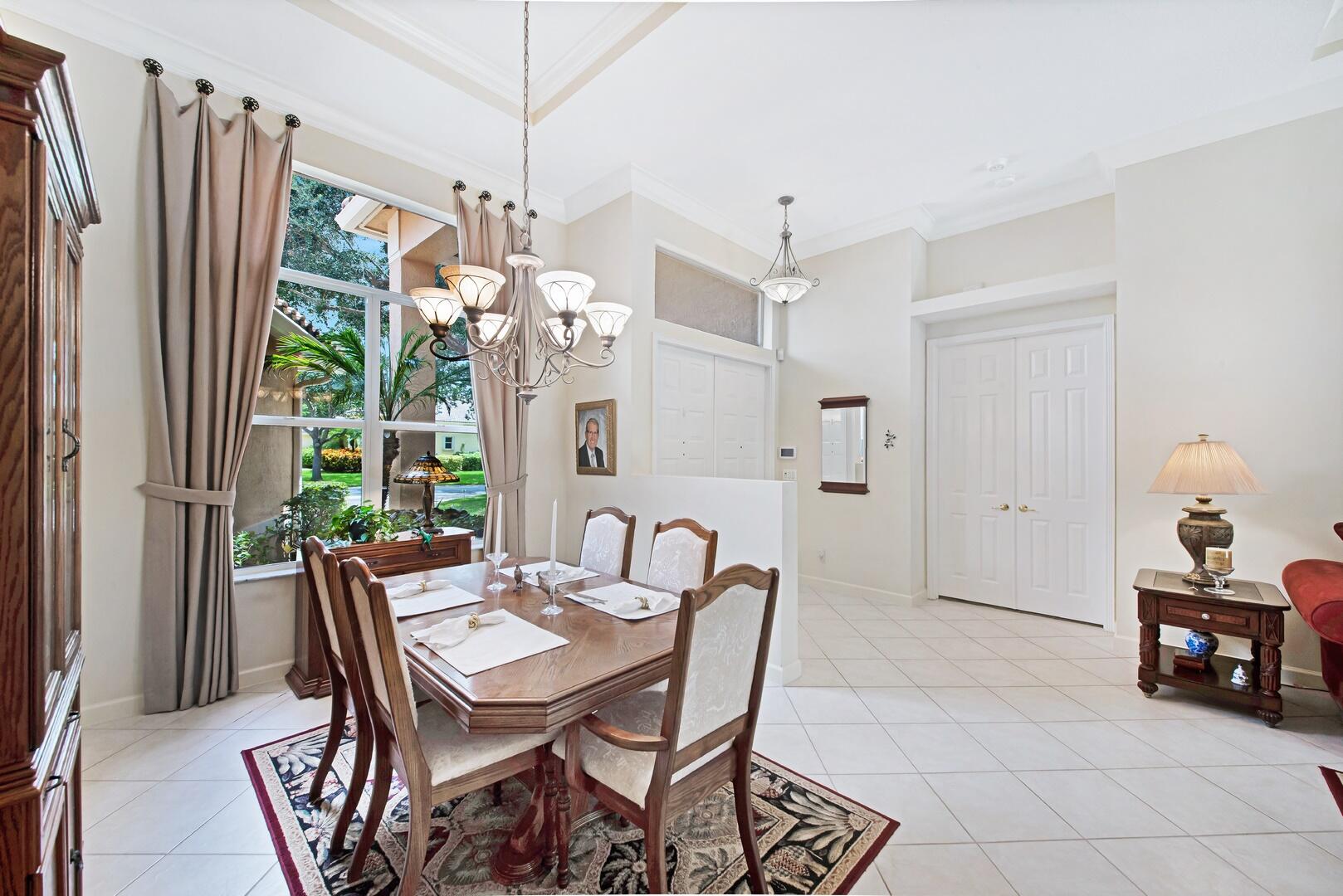 12597 Oak Run Court, Boynton Beach